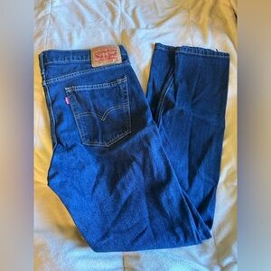 Levi Strauss. Size 34 W 32 L. Blue Jeans.